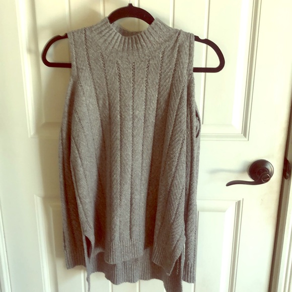 Gianni Bini Sweaters - Women’s gray sweater